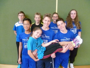 v.l.n.r.: Timon, David, Tim, Max, Sharon, Maximilian, Ronja, liegend Hannah